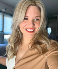 Book an Appointment with Dr. Stacey Rosselot for Free Discovery Call