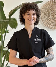 Book an Appointment with Lindsey Nelmar for Massage Therapy