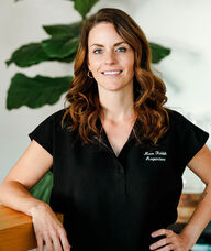 Book an Appointment with Tessa Hermann for Acupuncture