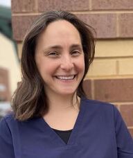 Book an Appointment with Hannah Losman for Community Acupuncture