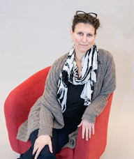 Book an Appointment with Elisha Weinberg for Glow-Vibe Healing House Offerings