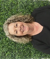 Book an Appointment with Elizabeth Geenen at Ageless Beauty and Wellness