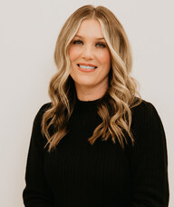 Book an Appointment with Lindsay Bolliger for Permanent Jewelry Artist