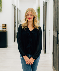 Book an Appointment with Kaitlynn Green for Permanent Jewelry Artist