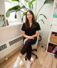 Book an Appointment with Stephanie Wu for Acupuncture, Dry Needling, Sports Medicine